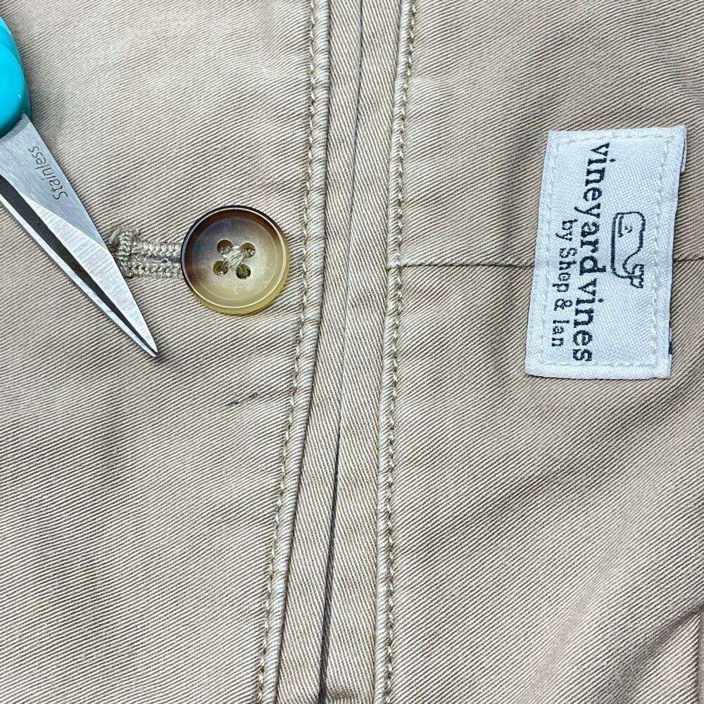 Vineyard Vines Khaki 9” Mermaid Embroidered Breaker Shorts Men Big Boys Size 28 - Picture 10 of 12